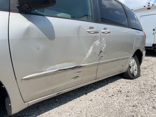 2004 Toyota Sienna LE - Primary Damage Left Image
